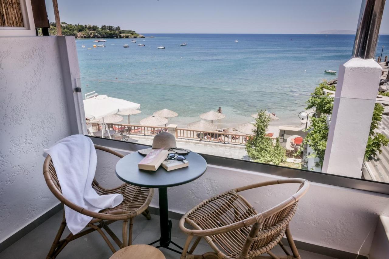 Laia Seafront Luxury Apartments Agia Pelagia Екстериор снимка