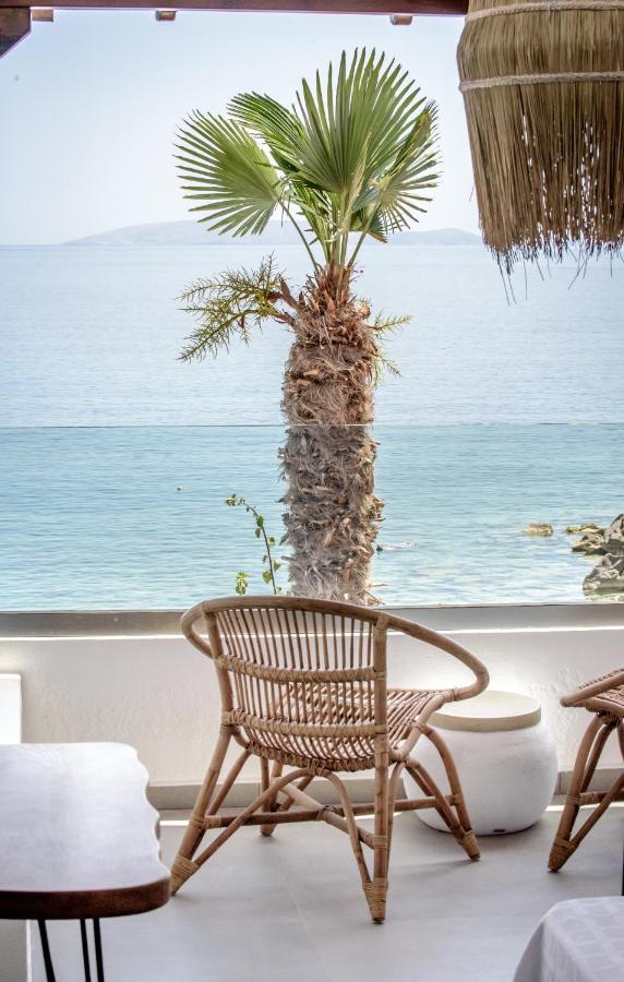 Laia Seafront Luxury Apartments Agia Pelagia Екстериор снимка