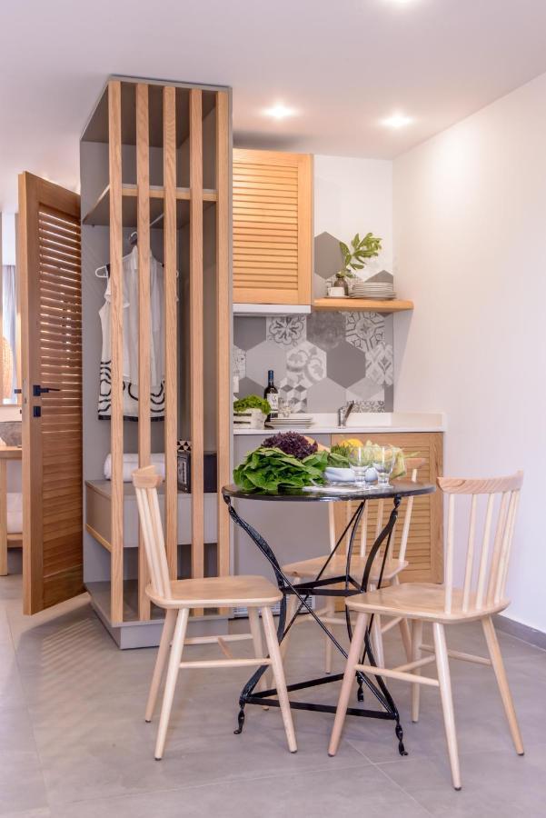 Laia Seafront Luxury Apartments Agia Pelagia Екстериор снимка