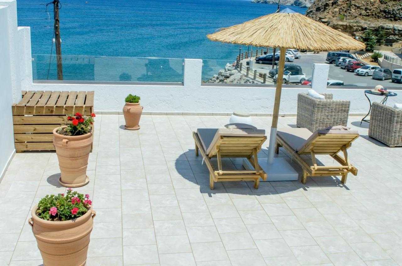 Laia Seafront Luxury Apartments Agia Pelagia Екстериор снимка