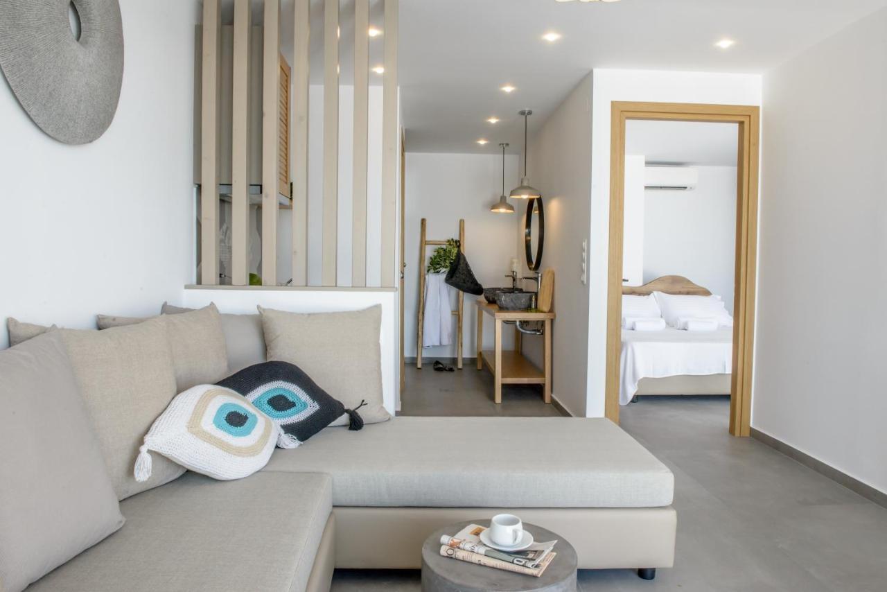 Laia Seafront Luxury Apartments Agia Pelagia Екстериор снимка